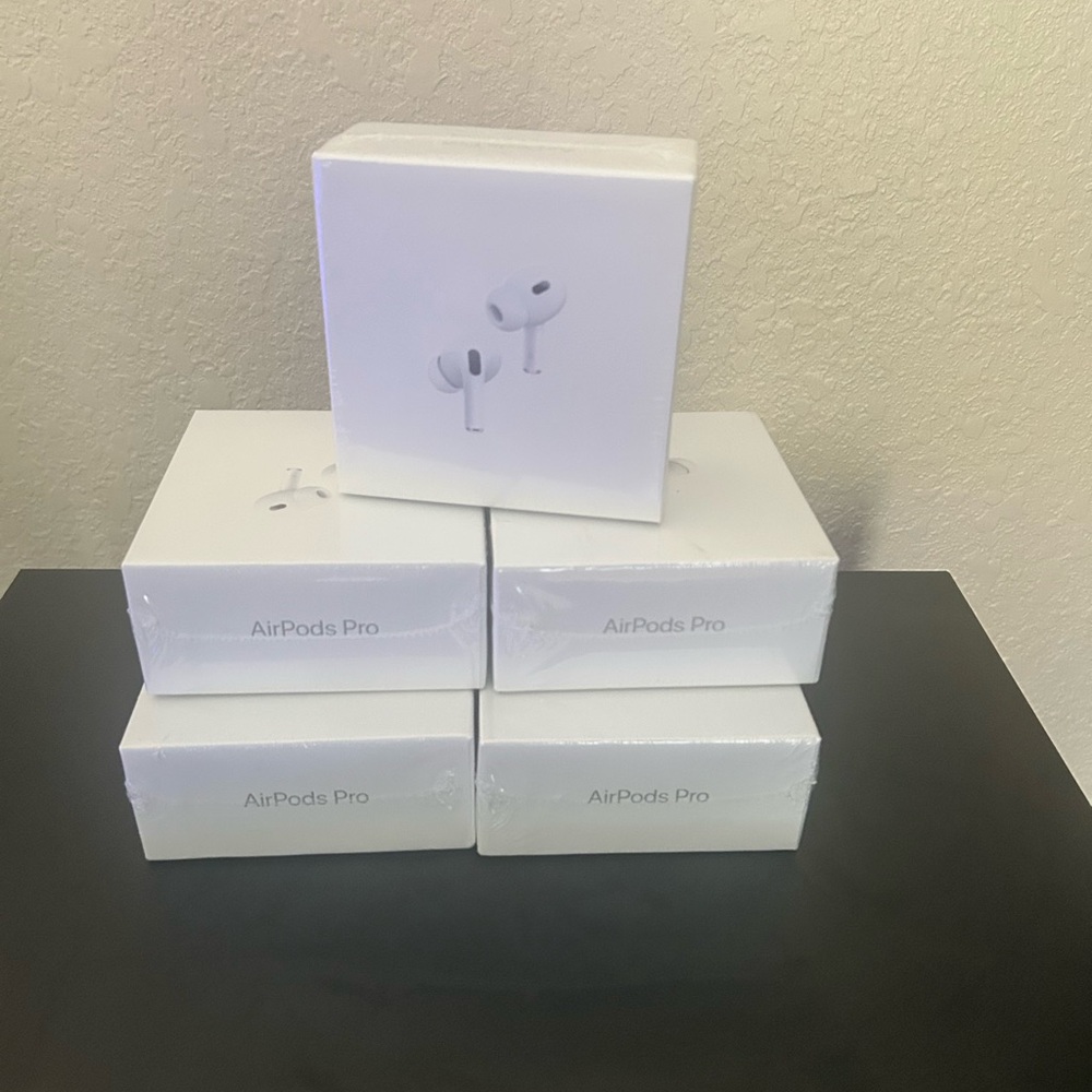Apple AirPods Pro 2 - Noise Cancelling Earbuds